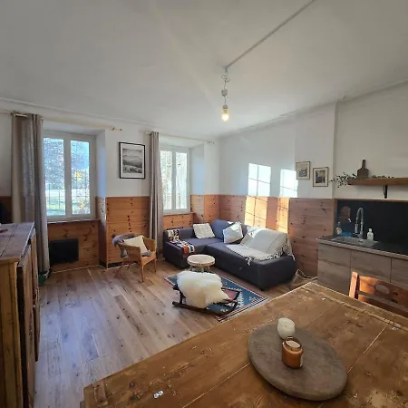 Chaleureux Au Coeur De Jausiers * La Celle-sous-Gouzon